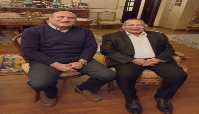 بعد مقاله (كيانات خشبية) .. نيابة الانقلاب تستدعي يحيى حسين مجددا