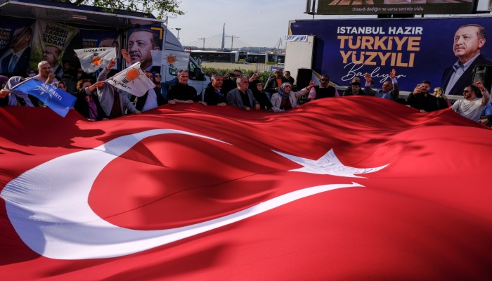 ديفيد هيرست: لماذا تمني أوروبا نفسها بخسارة أردوغان؟