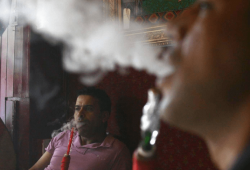 خبير صحي يحذر.. "الوحدة" تعادل ضرر تدخين هذا العدد من السجائر يوميا