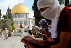 حماس تدعو إلى شد الرحال وصلاة فجر وظهر الجمعة في المسجد الأقصى