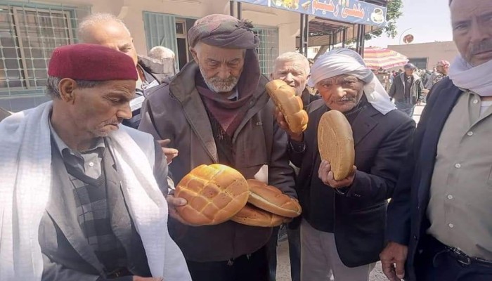 أزمة الخبز تتفاقم في تونس.. والاتهامات صوب "قيس سعيد"