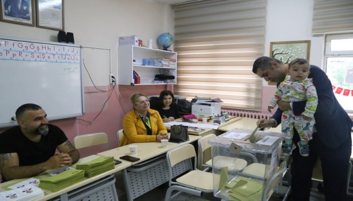 أردوغان يواصل التقدم بعد فرز 85% من الأصوات بنسبة 53,85%