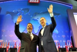 صورة مرسي بمصر الديمقراطية.. حضور قوي في احتفالات فوز أردوغان