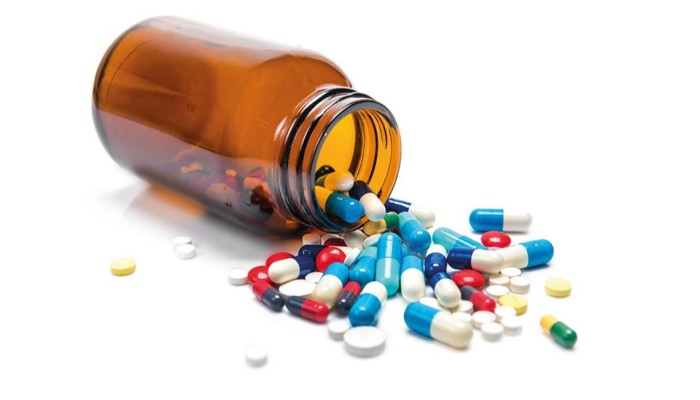 الذكاء الاصطناعي يقترح مضادًّا حيويًّا يقتل بكتيريا خارقة