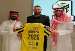 رسمياً.. اتحاد جدة السعودي يعلن ضم كريم بنزيما