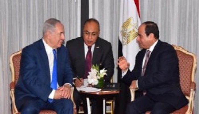 السيسي يرد على "صلاح" بطريقته.. تعازي حارة ومناورات مع الاحتلال ومشاركة باحتفالاته في بلجيكا!