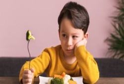 مشكلات الثقة تنبع من الطفولة.. كيف تعززها عند طفلك؟