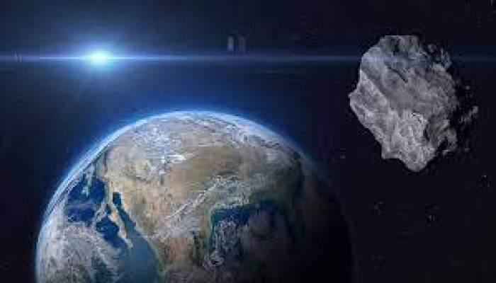 كويكب يمر قرب الأرض اليوم قطره يبلغ 19 مترا