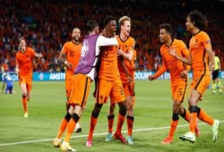 مواعيد مباريات اليوم الأربعاء والقنوات الناقلة