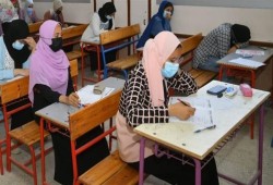 في حالة خطرة.. طالبة ثانوية تسقط من مرتفع بمدرسة ببورسعيد عقب انتهاء مادة الكيمياء