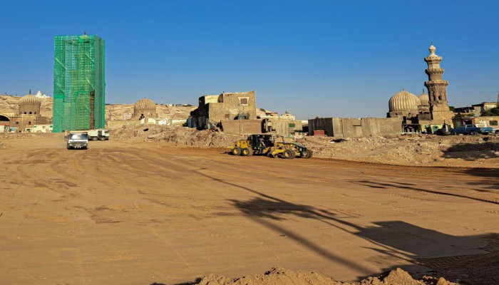 "سياسة الهدم".. السيسي يزيل معالم القاهرة بالكباري والجسور