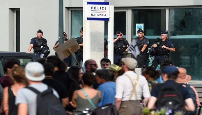فرنسا: اعتقال 150 شخصا باحتجاجات عنيفة غضبا لمقتل شاب خلال تفتيش مروري