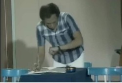 غضب وسخرية من تكرار انقطاع الكهرباء ونشطاء: "عشرة تروح وعشرة تيجي"