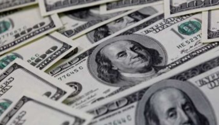 أسعار العملات اليوم الأربعاء بالبنك الأهلى المصرى
