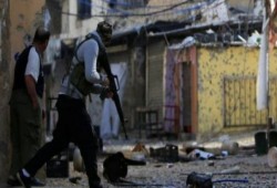 تجدد الاشتباكات بمخيم عين الحلوة للاجئين الفلسطينيين بعد يوم من الهدنة