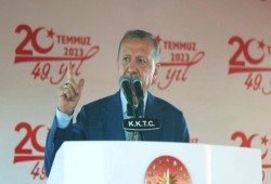 أوكرانيا: أردوغان وحده القادر على إعادة بوتين لاتفاقية الحبوب