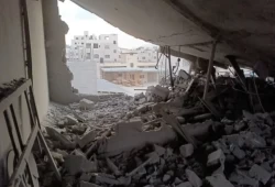 اختناقات وإصابات في تصدي الفلسطينيين لتفجير منزل الشهيد عبدالفتاح خروشة