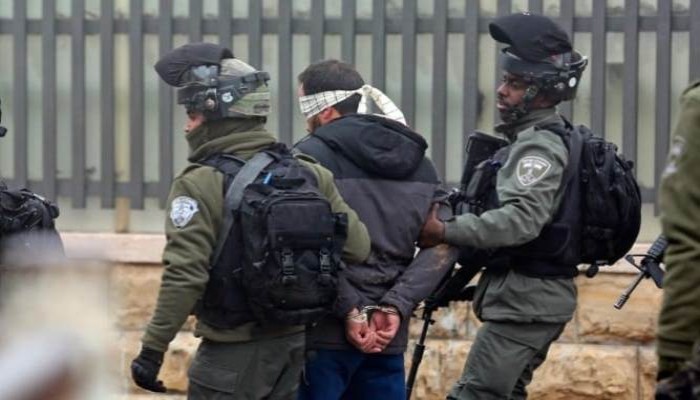 غالبيتهم أسرى محررون.. الاحتلال يعتقل 22 فلسطينيا من الضفة الغربية
