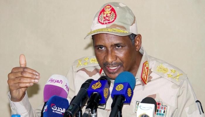 وول ستريت جورنال: الإمارات وعدت بمساعدات إنسانية للسودان فأرسلت أسلحة لحميدتي!