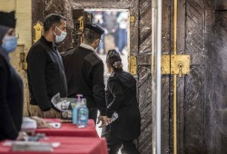 وفاة معتقل بسجن جمصة بعد أشهر من مصرع زوجته وابنته في حادث سير