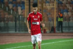 الأهلي يقترب من الإعلان عن المهاجم الأجنبي بعد حل أزمة "قندوسي"