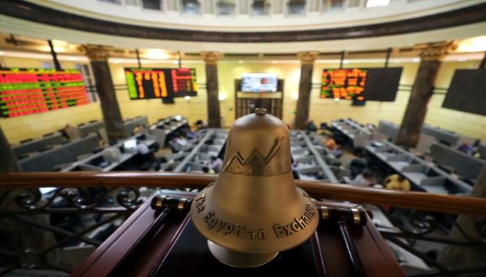 بعد تراجع جماعي لكافة المؤشرات.. البورصة تخسر 15 مليار جنيه