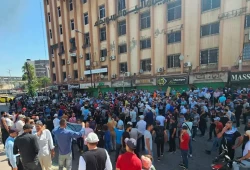 "يسقط الأسد وحزب البعث".. احتجاجات السويداء تتواصل لليوم الـ 23