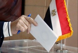 "بلومبرج": 5 مرشحين محتملين ضد السيسي قبل نهاية العام والفشل الاقتصادي يلاحق السيسي