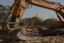 المدن الكبرى في الصحراء.. التكلفة البشرية للمشاريع الجديدة في مصر والسعودية