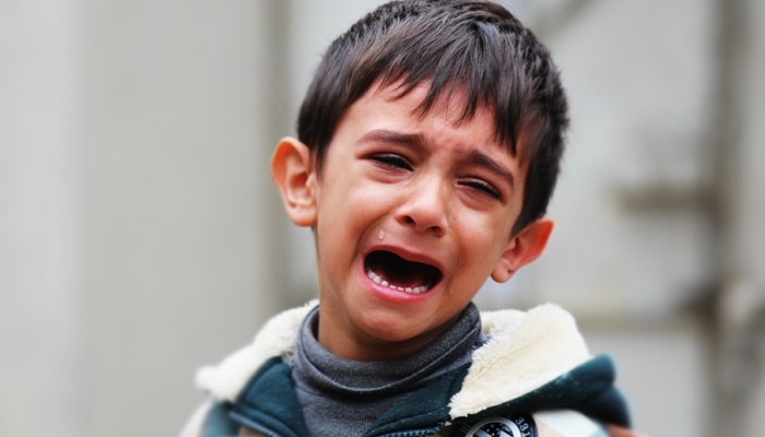 7 أسباب تجعل طفلك يبكي.. كيف تتعاملين معها؟