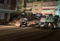ومازال الدم ينزف.. وفاة فتاة في انهيار عقار العمرانية بالجيزة