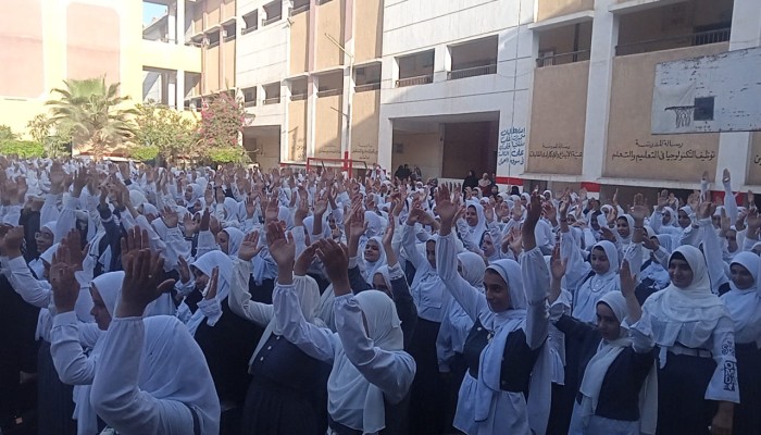أهمها الدروس الخصوصية والتدخين.. 13 توجيهًا من "التعليم" للطلاب والمدارس