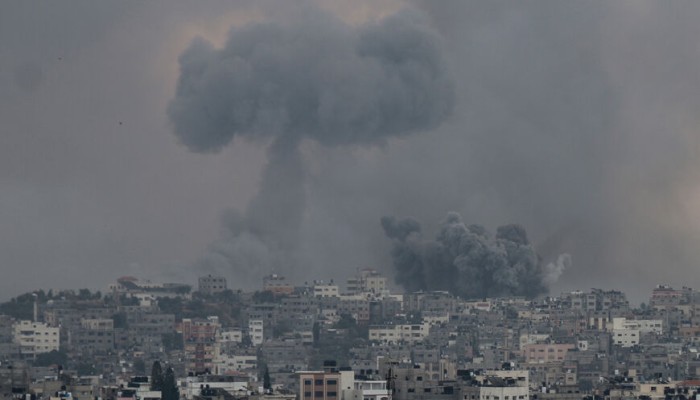 طوفان الأقصى: أسعار النفط ترتفع وإسرائيل تبدأ عمليات البيع لدعم الشيكل