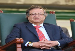 بعد جريمة الإبادة.. رئيس كولومبيا يعلن تعليق العلاقات مع إسرائيل وإرسال مساعدات إلى غزة