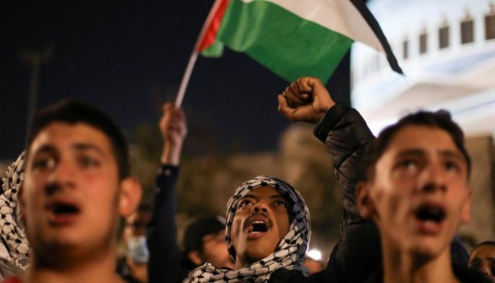 عقب جريمة "المعمداني".. الشارع العربي ينتفض ضد الاحتلال وإلغاء "القمة الرباعية"