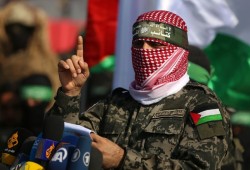 "غزة العزة" يتصدر مواقع التواصل ونشطاء: ليتنا نتعلم كيف يربون أبناءهم على الصمود