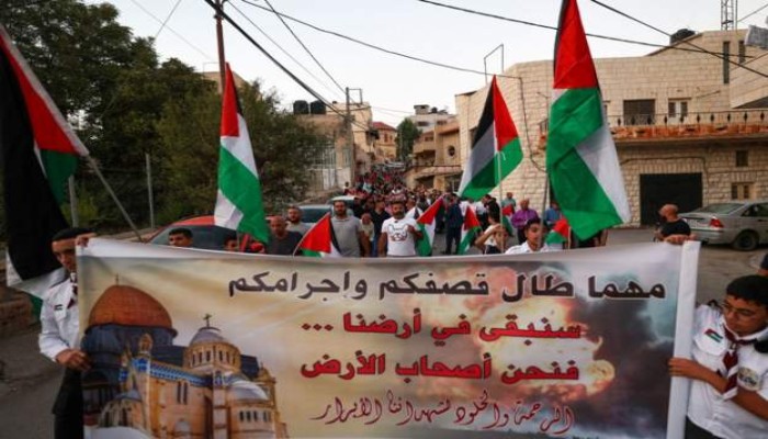 فلسطيني ولو قطعوا شراييني (شعر)