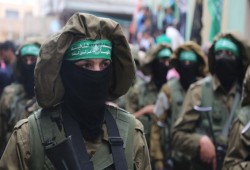 ندوة "القضية الفلسطينية من وعد بلفور إلى طوفان الأقصى": معركة 7 أكتوبر بدأت قبل عقود!