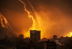 ارتقاء 51 شهيدا في القصف الإسرائيلي لمخيم المغازي
