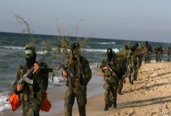 "المونيتور": حماس لا تزال تحتفظ بمعظم قوتها.. وخبير عسكري: إسرائيل عاجزة عن هزيمتها