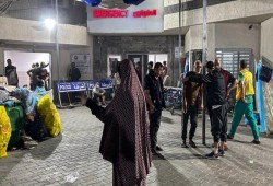 إطلاق نار داخل "الشفاء" لإرهاب الموجودين فيه و"حماس" تحمل الاحتلال وبايدن المسؤولية