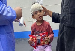 المقاومة: الاحتلال ينسج مسرحية هزيلة بوضع أسلحة بمجمع الشفاء