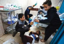 شاهد عيان بمستشفى الشفاء: الاحتلال سرق جثامين 120 شهيدا ووفاة معظم الأطفال الرضع