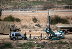 "وول ستريت جورنال": لا حل بسيط "لتحديات الأنفاق" أمام إسرائيل