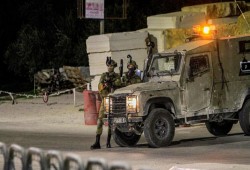 قنص وهدم منازل واعتقالات.. جيش الاحتلال يقتحم "جنين" ويعلنها منطقة عسكرية