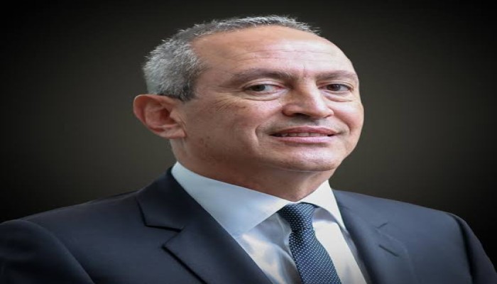 الملياردير ناصف ساويرس ينقل مكتب عائلته للإمارات و"بكري" يترجم غضب السيسي لرحيله
