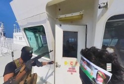 اليمن تقرر منع مرور السفن إذا لم يدخل للقطاع الغذاء والدواء و"حماس": انتصار لدماء شعبنا