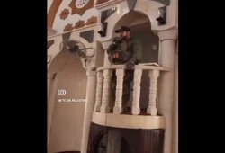 بالفيديو.. جنود الاحتلال يدنسون حرمة مساجد بجنين والوزير المتطرف بن غفير يشيد بهم