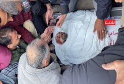 بحضور صحفي حاشد.. تشييع المصور الشهيد سامر ابو دقة من مستشفى ناصر الطبي بخانيونس