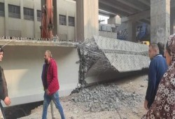 بعد 60 يوما من افتتاح "الهيئة".. تجدد سقوط أجزاء من محور كمال عامر بالجيزة